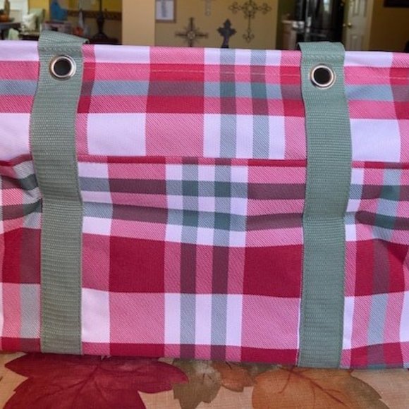 thirty-one, Bags, Deluxe Utility Tote In Holiday Plaid